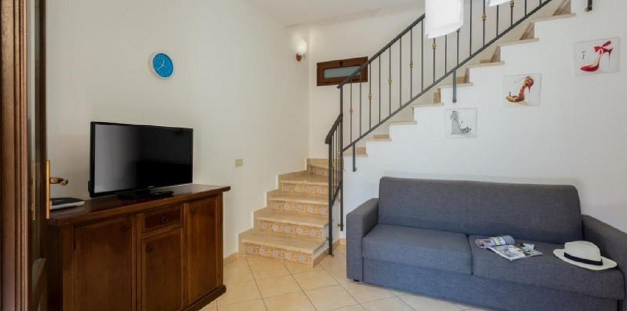 Casa Jenny Villa ซานวิโต โลคาโป ภายนอก รูปภาพ